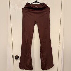 High-Waist Flared Leggings - Brown